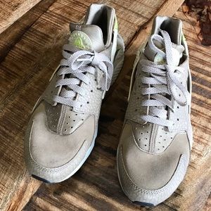 Nike Air Huarache Mens Sneakers